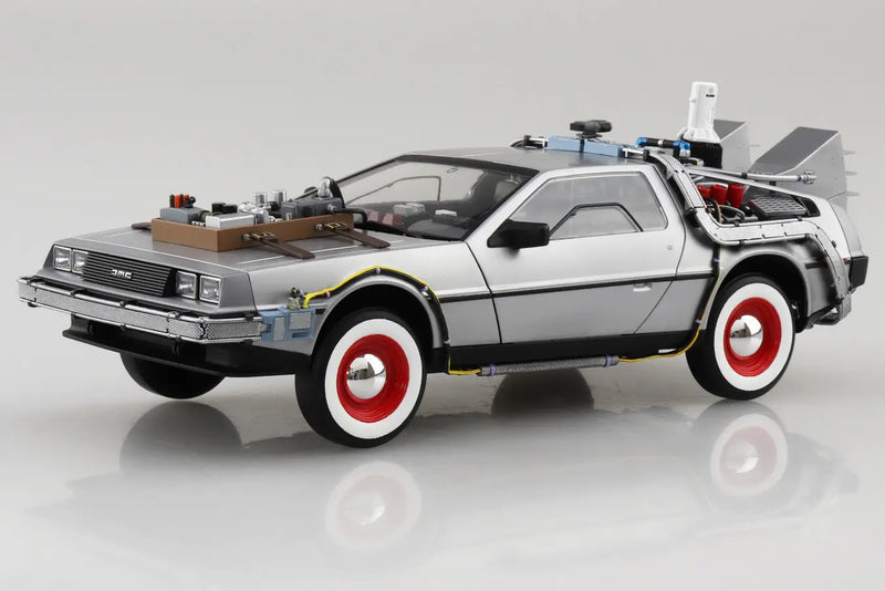 Back to the Future Part III 1/24 Time Machine