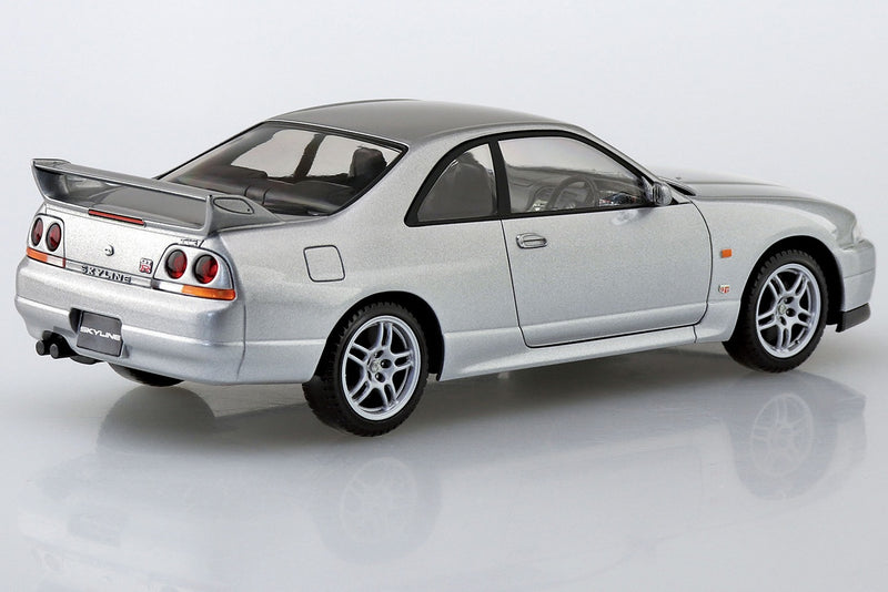 1/32 Nissan R33 Skyline GT-R (Sonic Silver) (Aoshima The Snap Kit Series No.15D)
