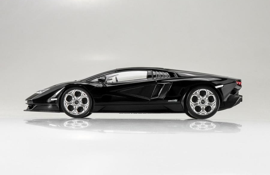 1/32 Lamborghini Countach LPI 800-4 (Black) (Aoshima The Snap Kit Series No.19D)