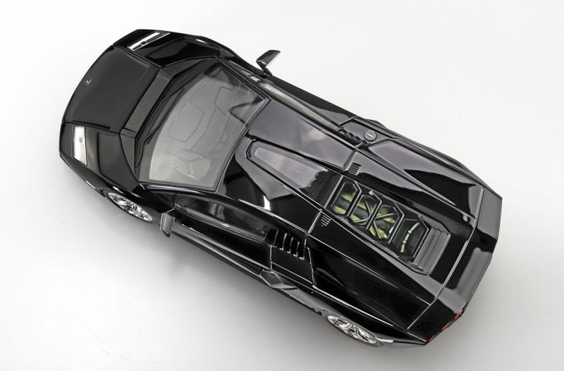 1/32 Lamborghini Countach LPI 800-4 (Black) (Aoshima The Snap Kit Series No.19D)