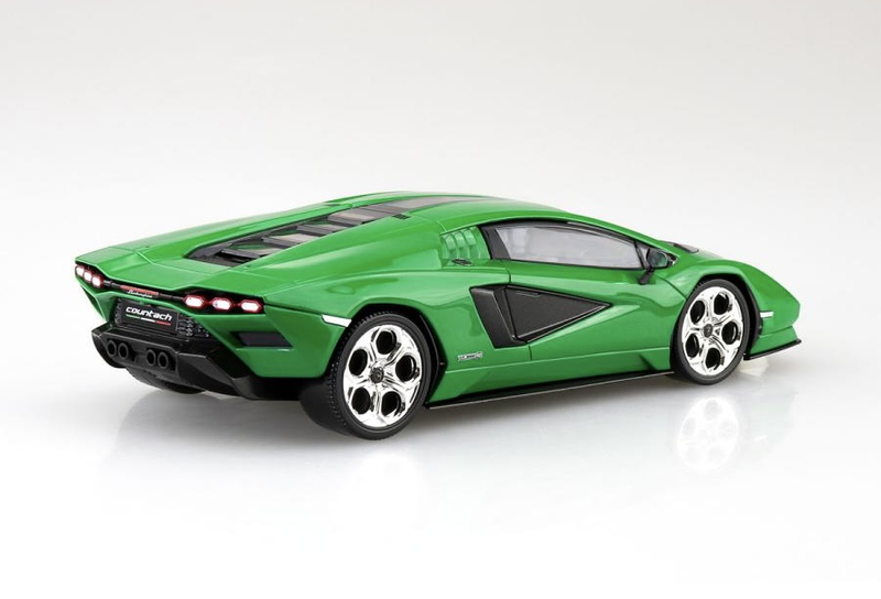 1/32 Lamborghini Countach LPI 800-4 (Green) (Aoshima The Snap Kit Series No.19E)