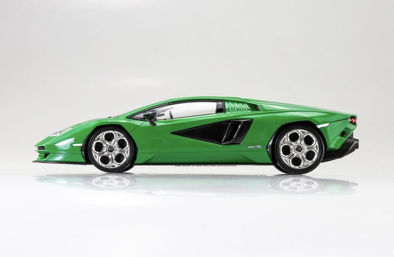 1/32 Lamborghini Countach LPI 800-4 (Green) (Aoshima The Snap Kit Series No.19E)