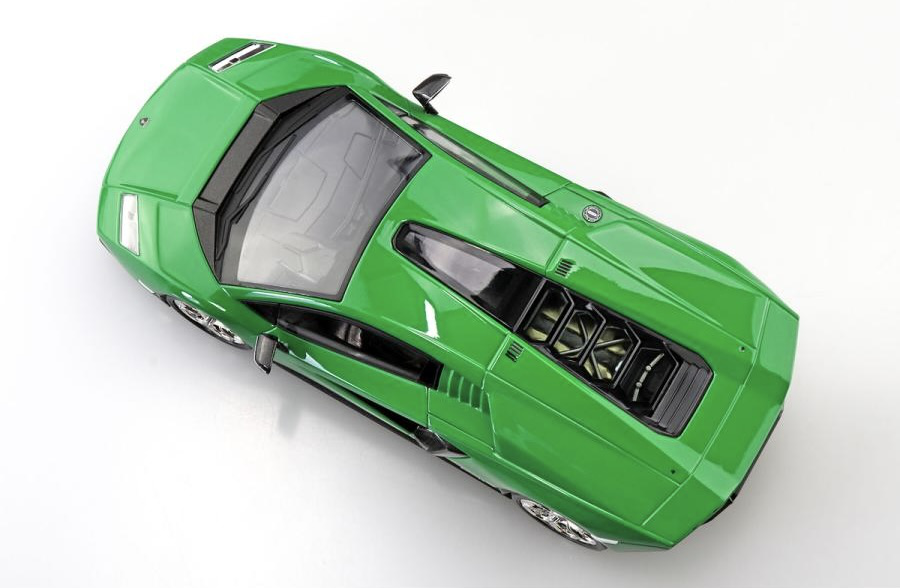 1/32 Lamborghini Countach LPI 800-4 (Green) (Aoshima The Snap Kit Series No.19E)