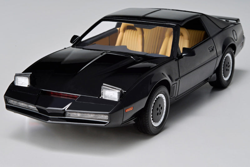 Knight Rider 1/24 Knight 2000 K.I.T.T. Season I w/ Scanner Voice Unit
