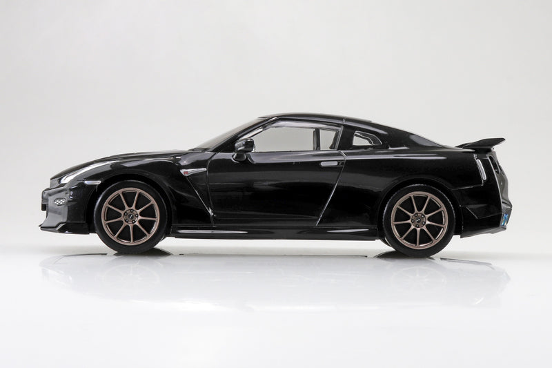 1/32 Nissan R35 GT-R 2024 (Meteor Flake Black Pearl) (Aoshima The Snap Kit Series No.03-MB)