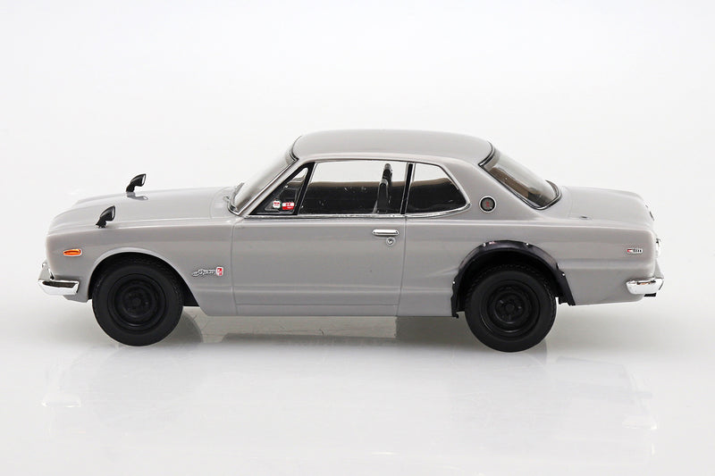 1/32 Nissan Skyline 2000 GT-R (Silver) (Aoshima The Snap Kit Series No.16-SV)