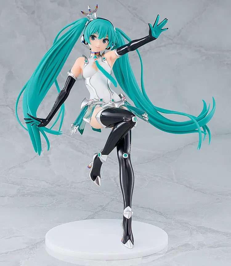 Good Smile Company Reincarnation 1/8 Hatsune Miku GT Project - Racing Miku 2013 Ver.