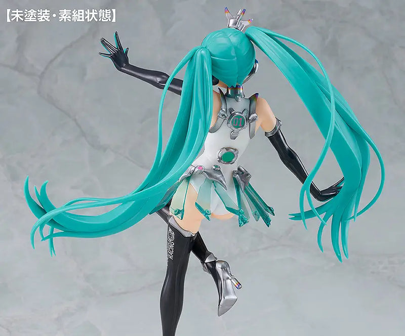 Good Smile Company Reincarnation 1/8 Hatsune Miku GT Project - Racing Miku 2013 Ver.