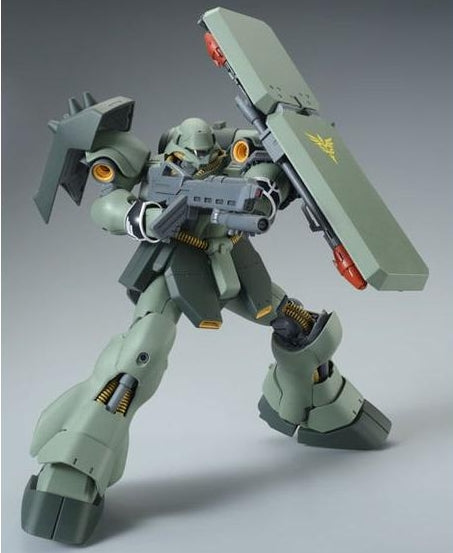 Premium Bandai Master Grade (MG) 1/100 AMS-119 Geara Doga (Unicorn Ver.)