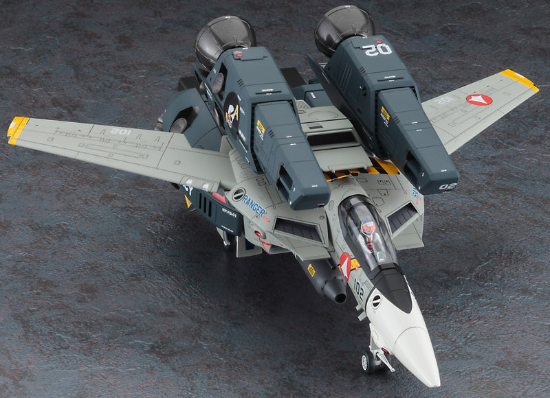 Macross 1/48 VF-1J Super/Strike Valkyrie SVF-41 Black Aces