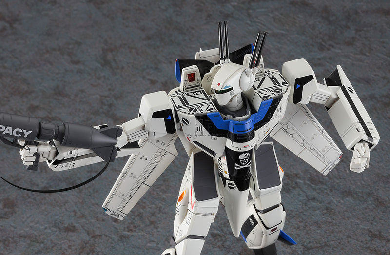 Macross 1/72 VF-1S Battroid Valkyrie "Max"