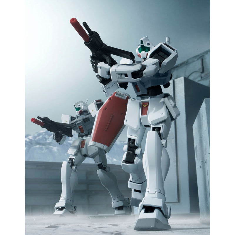 Premium Bandai Master Grade (MG) 1/100 RGM-79 GM [Cold Districts Type]