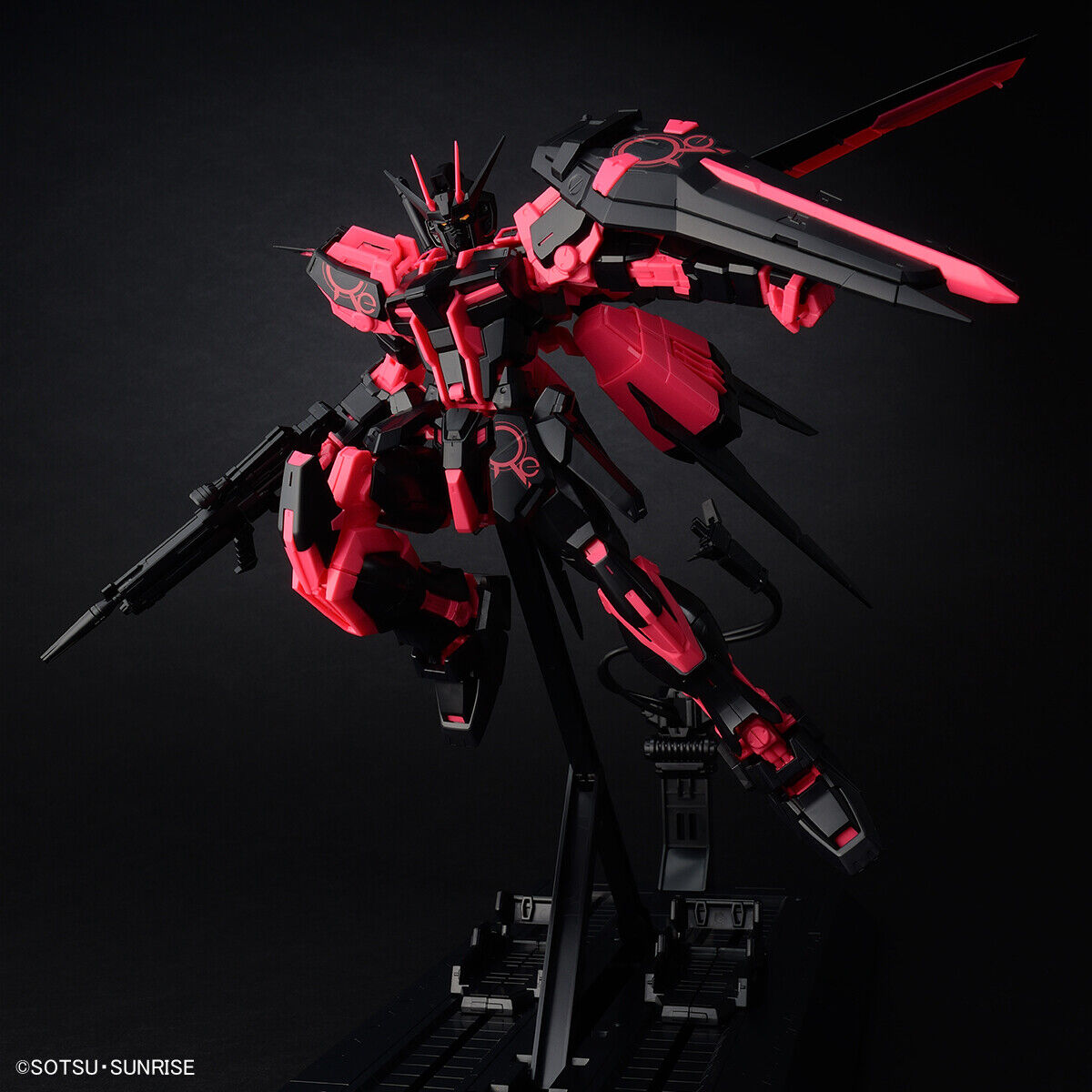 Master Grade (MG) 1/100 Aile Strike Gundam Ver.RM [Recirculation