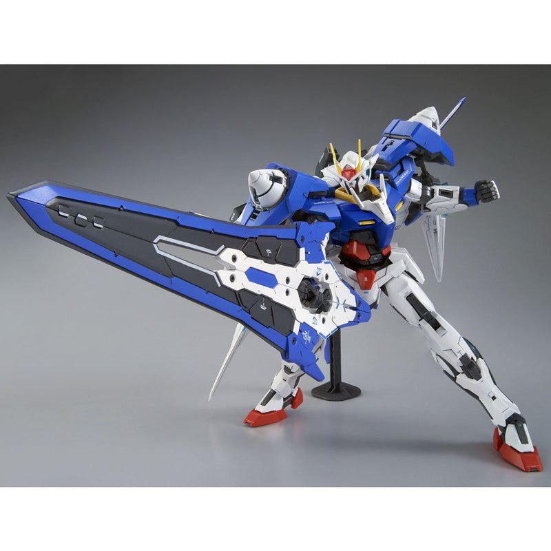 Master Grade (MG) 1/100 GN-0000+GNR-010/XN 00 XN Raiser