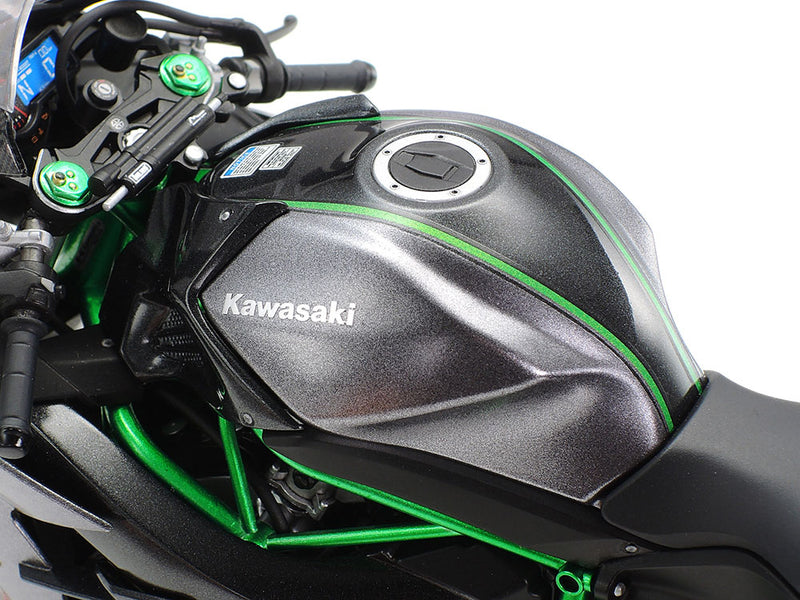 1/12 Kawasaki Ninja H2 Carbon (Tamiya Motorcycle Series 136)