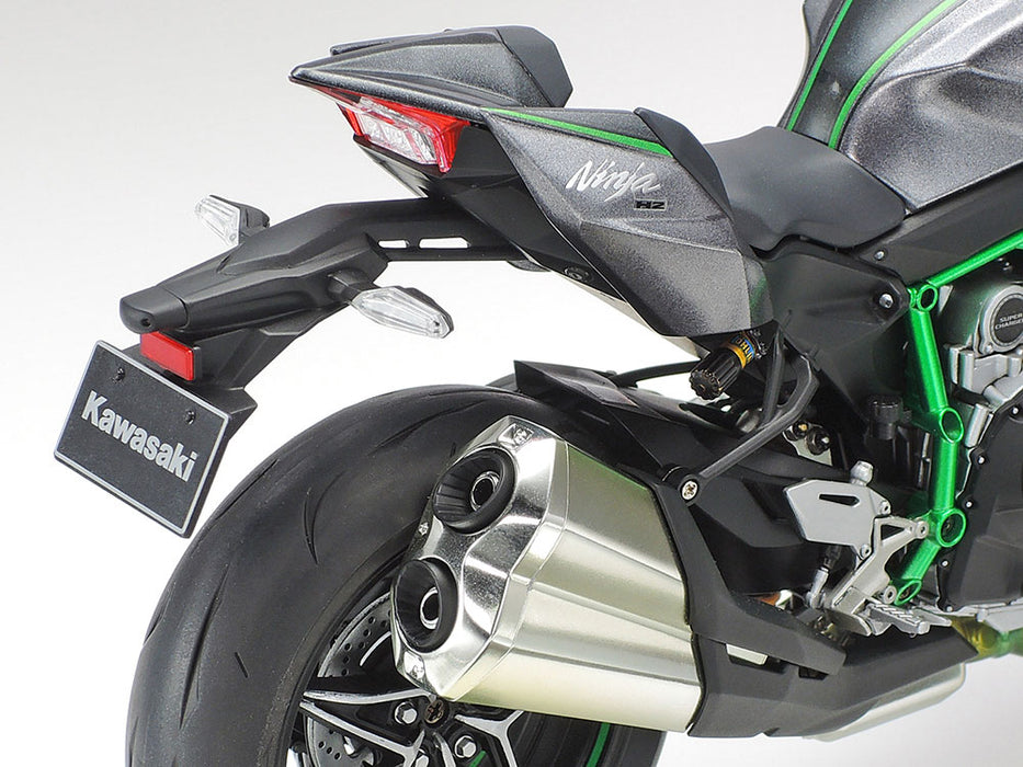 1/12 Kawasaki Ninja H2 Carbon (Tamiya Motor Cycle Series 136)
