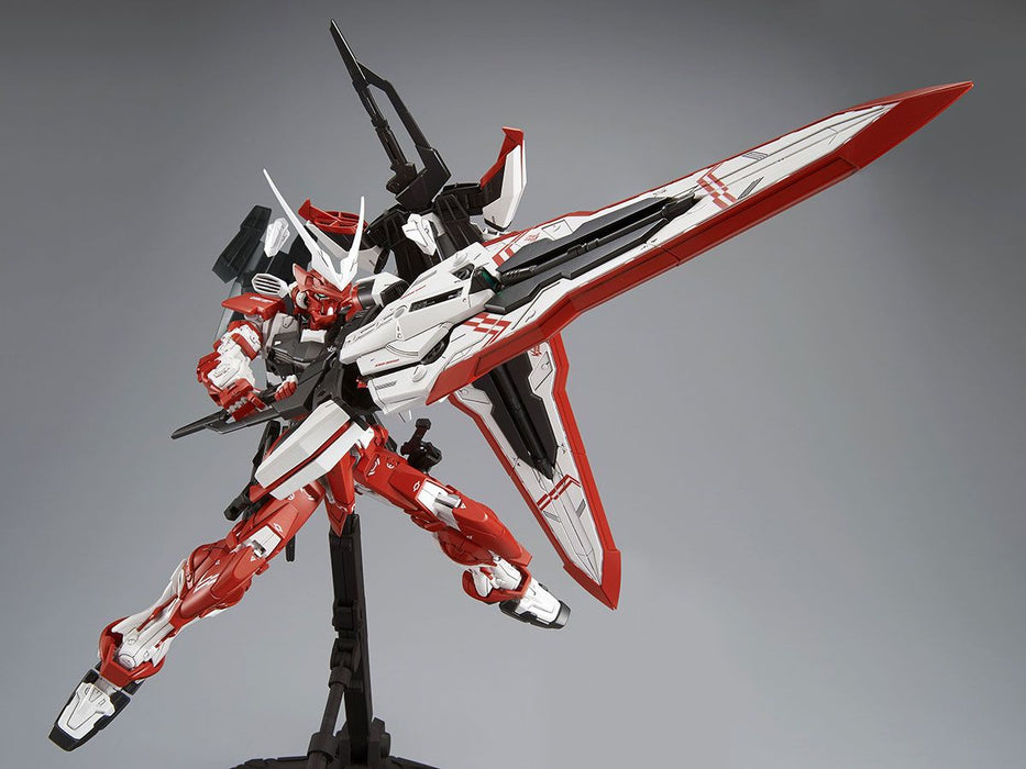 Master Grade (MG) 1/100 MBF-02VV Gundam Astray Turn Red