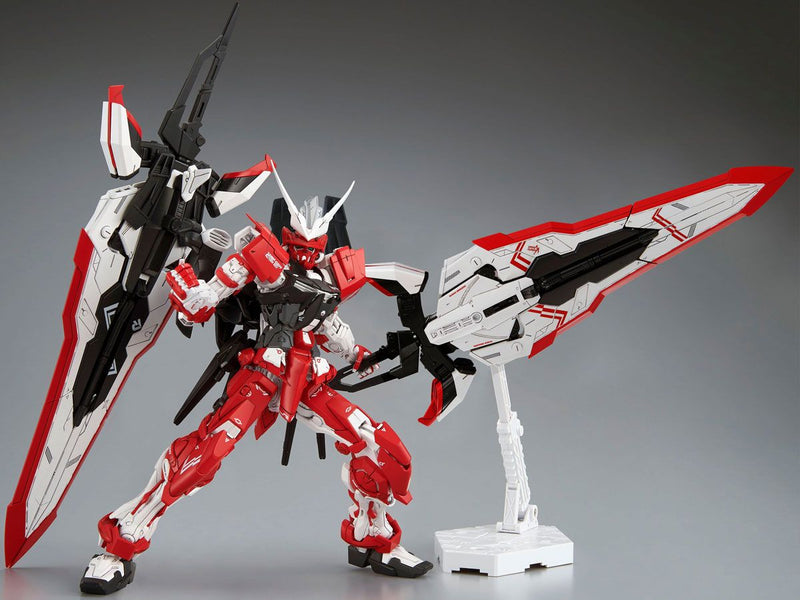 Master Grade (MG) 1/100 MBF-02VV Gundam Astray Turn Red