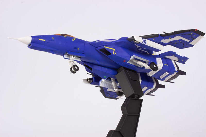 RAIDEN V Director's Cut 1/100 FT-00004A Azuma [2P Color Ver.]