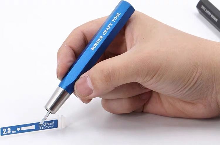 Border Metal Tool Holder