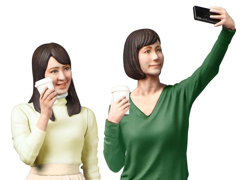 Tamiya 1/24 Campus Friends Set II (Tamiya Sports Car Series 356)