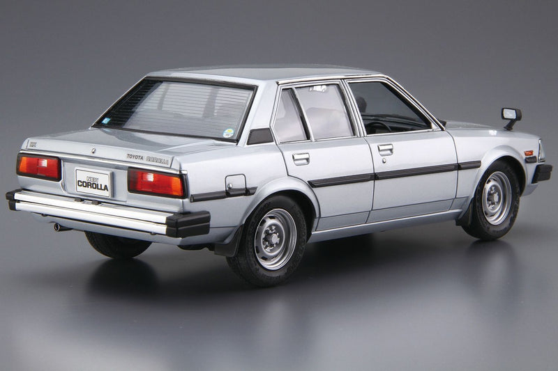 1/24 Toyota E71/E70 Corolla Sedan DX/GT '79 (Aoshima The Model Car Series No.71)