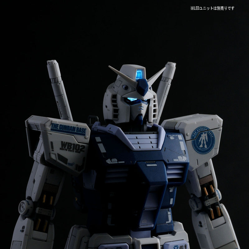 Gundam Base Limited Master Grade (MG) 1/100 RX-78-2 Gundam Ver 3.0 (Gundam Base Color)