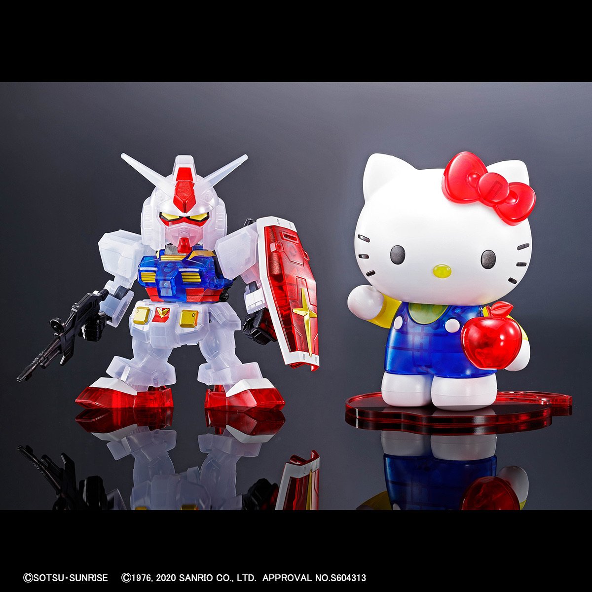 Bandai Gundam Base Limited Hello Kitty x Gundam (Clear Color