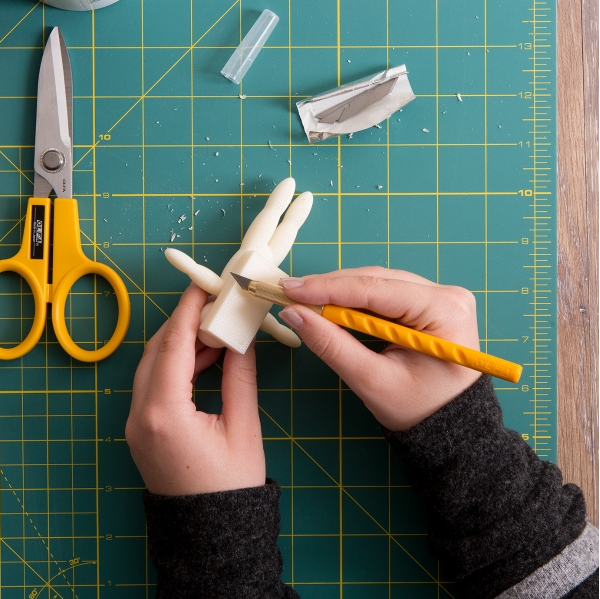 OLFA Graphics Art Knife with 5 Blades (AK-1/5B) (9153)