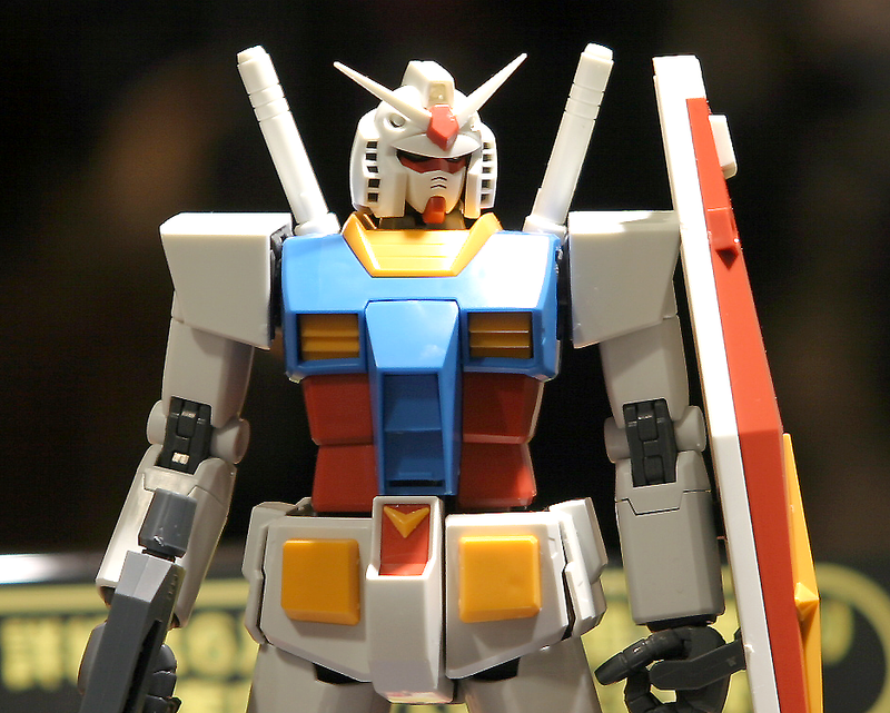 Master Grade (MG) 1/100 RX-78-2 Gundam Ver 2.0