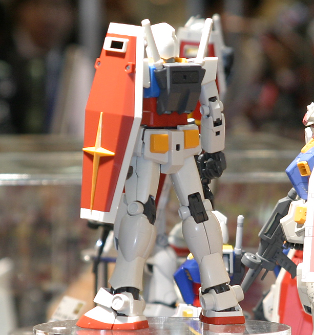 Master Grade (MG) 1/100 RX-78-2 Gundam Ver 2.0