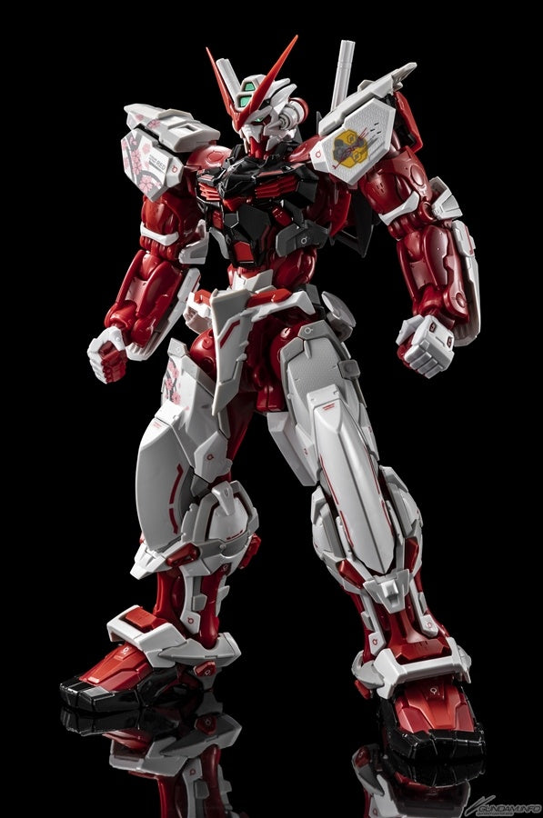 Hi-Resolution Model (HiRM) 1/100 MBF-P02 Gundam Astray Red Frame