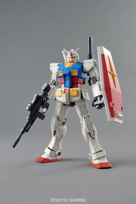 Master Grade (MG) 1/100 RX-78-02 Gundam (Gundam The Origin)