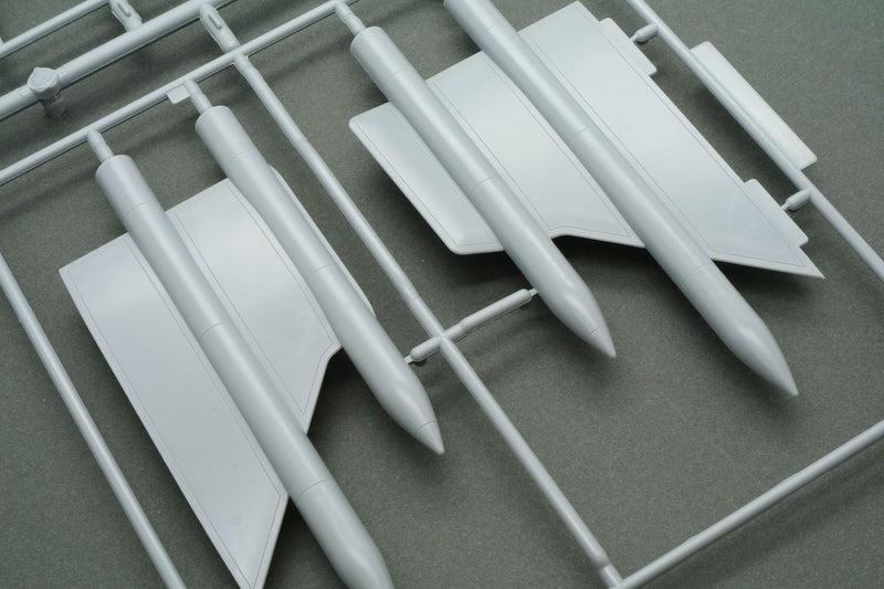 Ultraman 1/72 Ultra Hawk 1