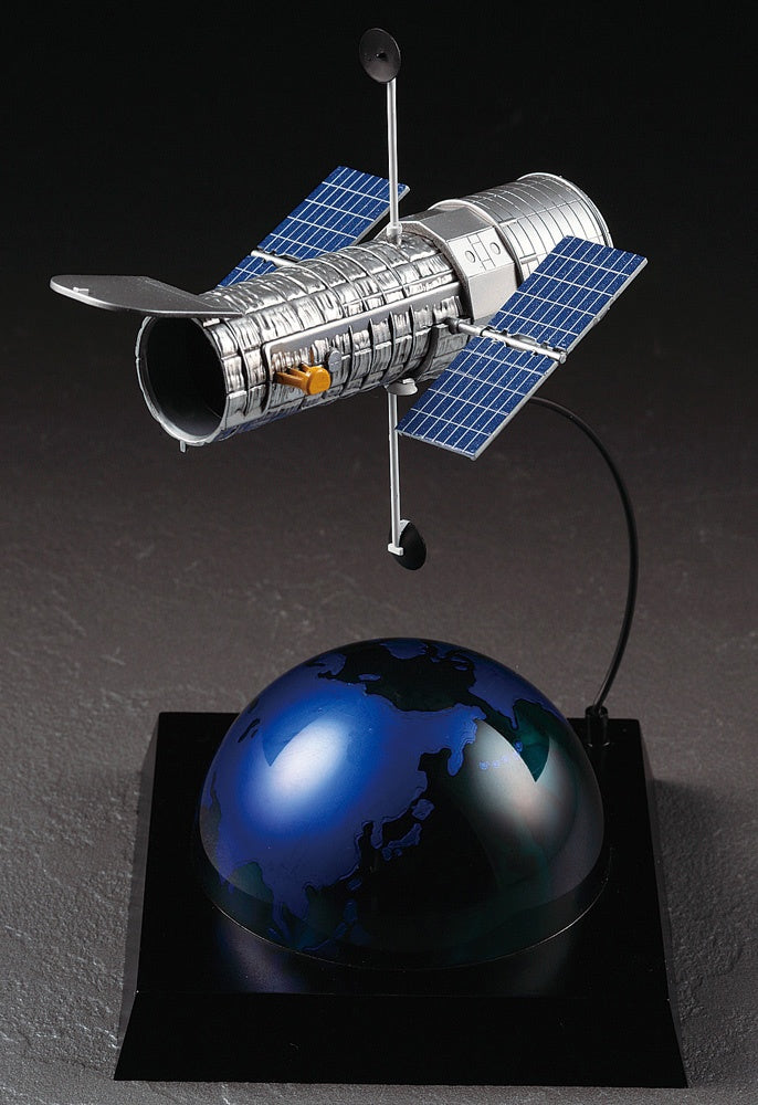 1/200 Hubble Space Telescope "The Repair 20th Anniversary"