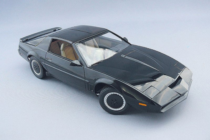 Knight Rider 1/24 Knight 2000 K.I.T.T. Season IV