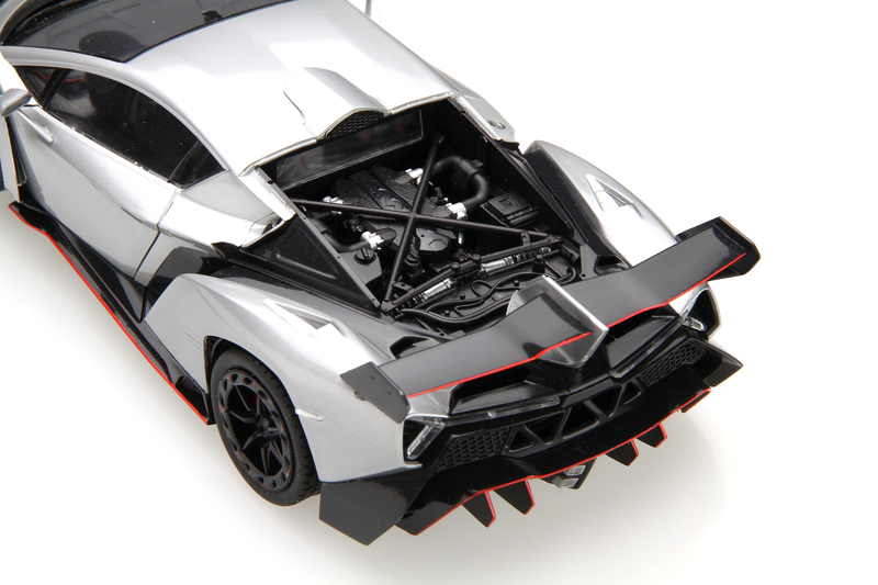 1/24 Lamborghini Veneno with Engine (Fujimi Real Sports Car Series RS-94)