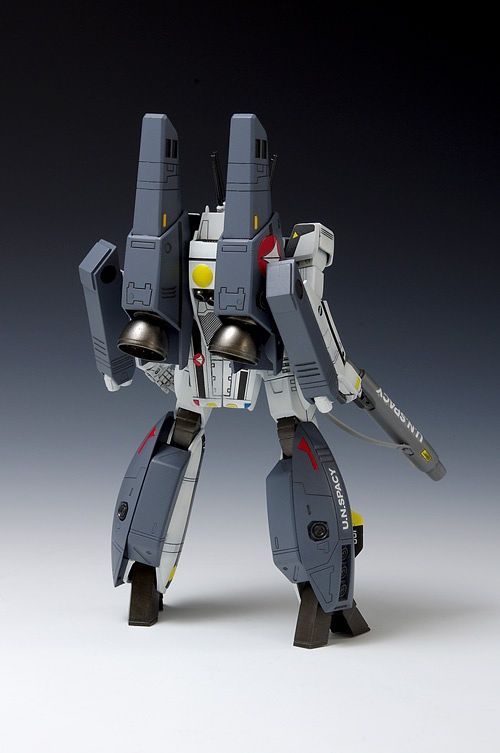 Macross 1/100 VF-1S Super Valkyrie Battroid Roy Focker Custom