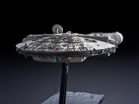 Star Wars 1/144 Millenium Falcon (The Rise of Skywalker)