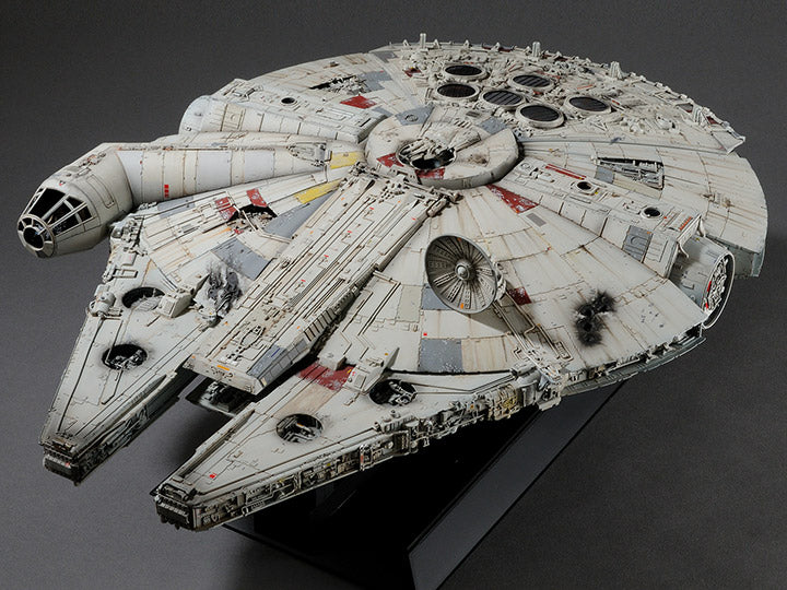 Bandai Perfect Grade Star Wars 1/72 Millenium Falcon Standard