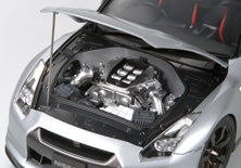 1/24 Nissan GT-R (Tamiya Sports Car Series 300)