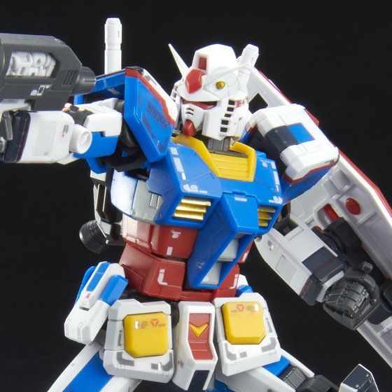 Premium Bandai Real Grade (RG) 1/144 RX-78-2 Gundam Team Bright Custom