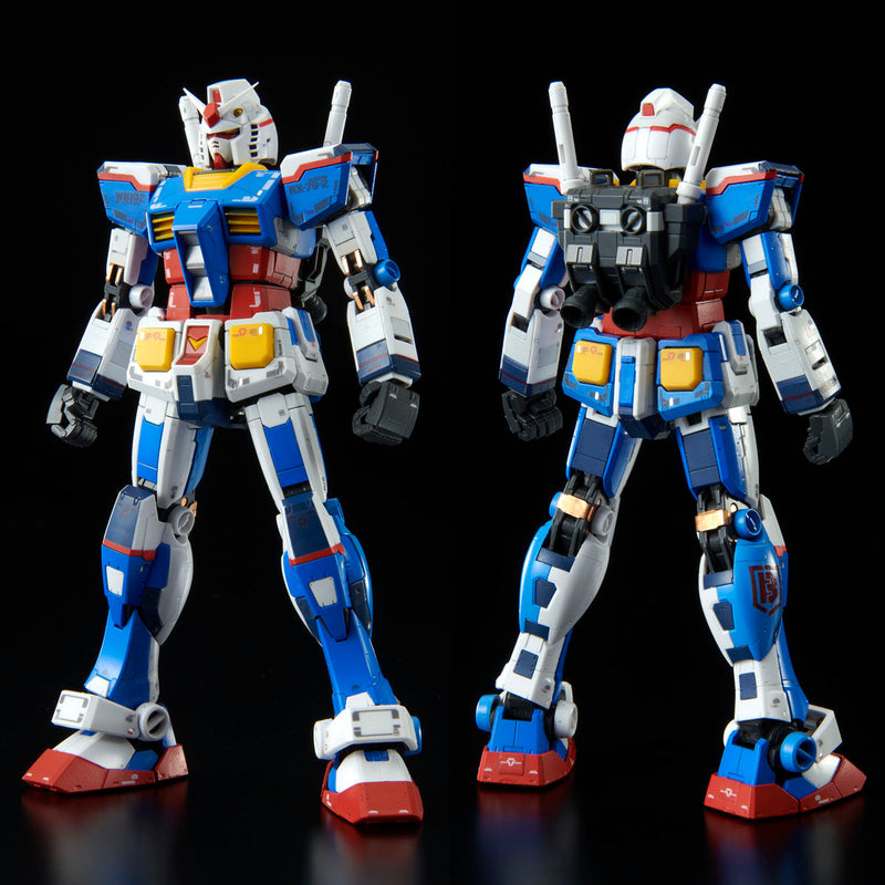 Premium Bandai Real Grade (RG) 1/144 RX-78-2 Gundam Team Bright Custom