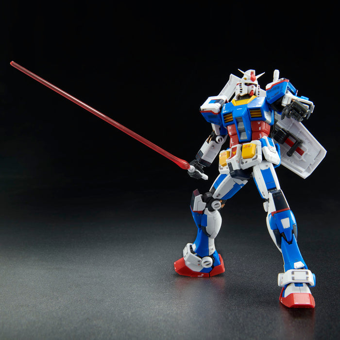 Premium Bandai Real Grade (RG) 1/144 RX-78-2 Gundam Team Bright Custom