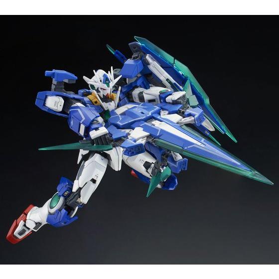 Premium Bandai Real Grade (RG) 1/144 GNT-0000/FS 00 Qan[T] Full Saber