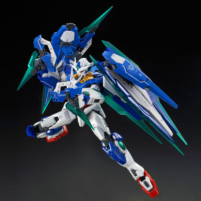 Premium Bandai Real Grade (RG) 1/144 GNT-0000/FS 00 Qan[T] Full Saber