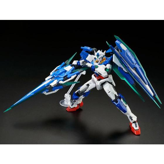 Premium Bandai Real Grade (RG) 1/144 GNT-0000/FS 00 Qan[T] Full Saber