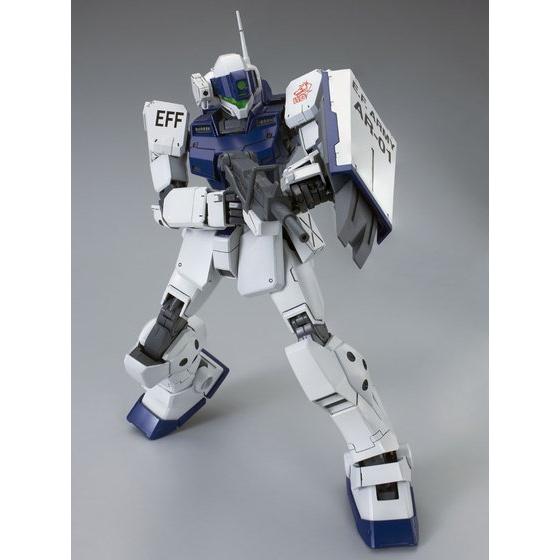 Premium Bandai Master Grade (MG) 1/100 RGM-79SP GM Sniper II (White Dingo)