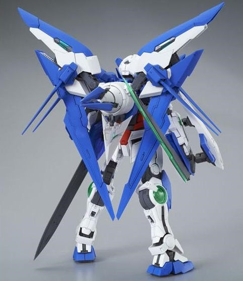 Premium Bandai Master Grade (MG) 1/100 Gundam Amazing Exia