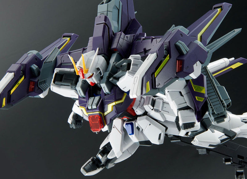 Premium Bandai Master Grade (MG) 1/100 GAT-X105+P2040X Lightning Strike Gundam Ver. RM